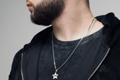 підвіска на шию