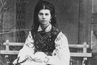 олена пчилка